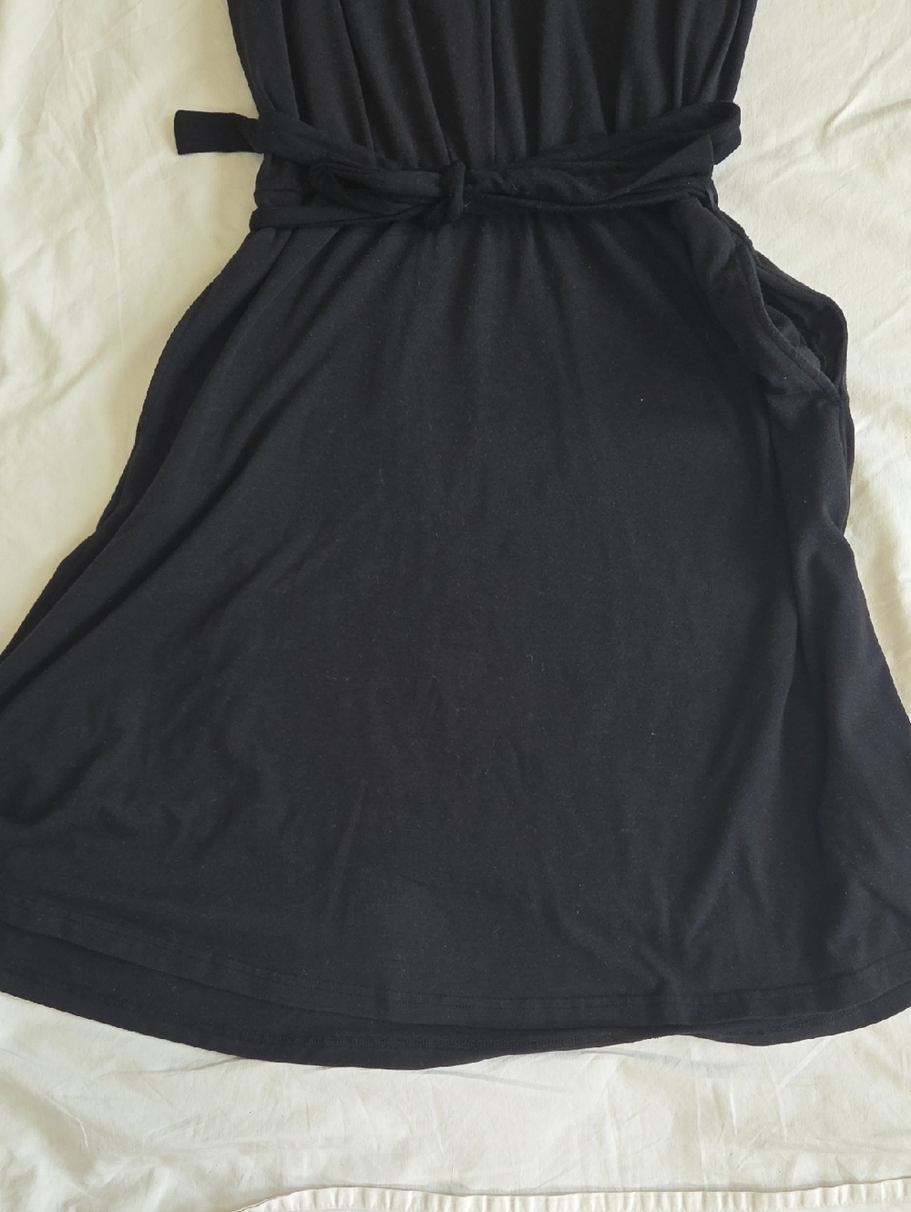Ex-Officio Go-To 24 Hr. V-Neck Shelf Bra Travel Dress W/ Pockets Black Medium - Picture 6 of 8